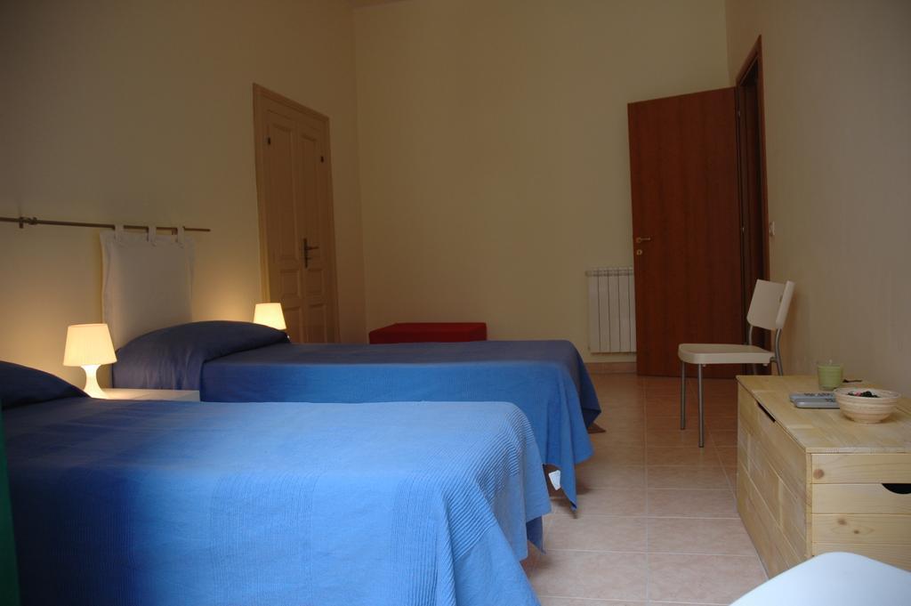 B&B Caravaggio Siracusa 200 Metres From Ortigia 锡拉库扎 客房 照片